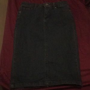 Kim Kardashian lengthy Jean Skirt